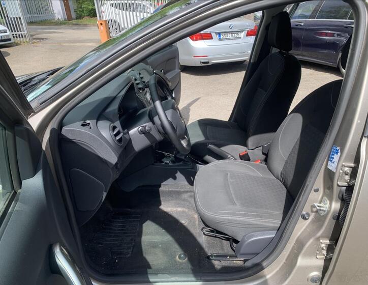 Dacia Sandero 13