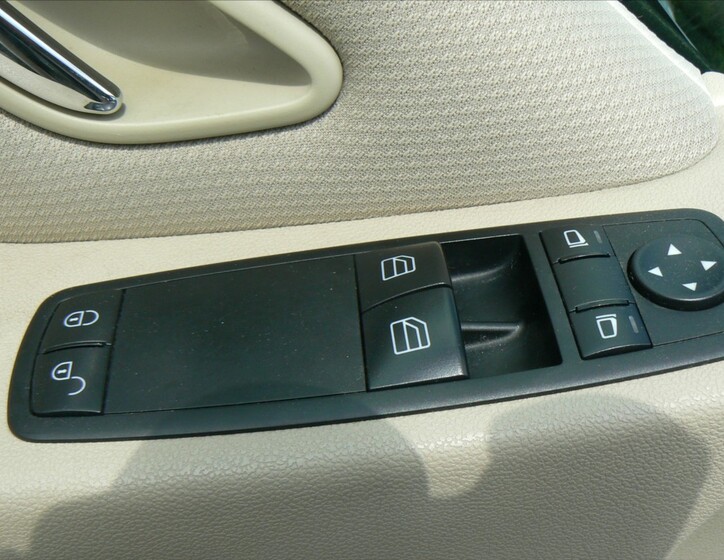 Mercedes-Benz Třídy B 9
