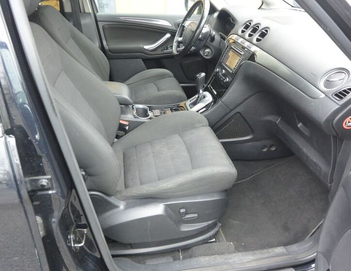 Ford S-MAX 32