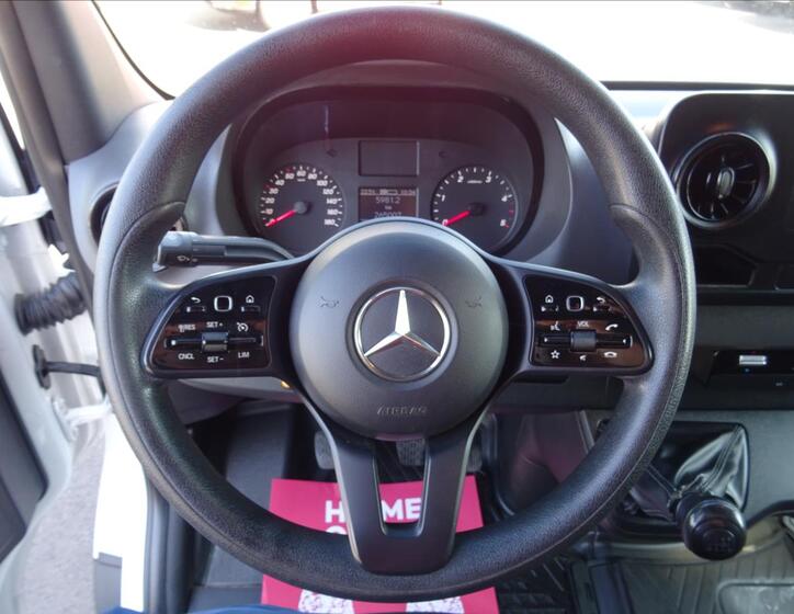 Mercedes-Benz Sprinter 15