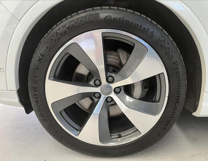 Audi Q7 34