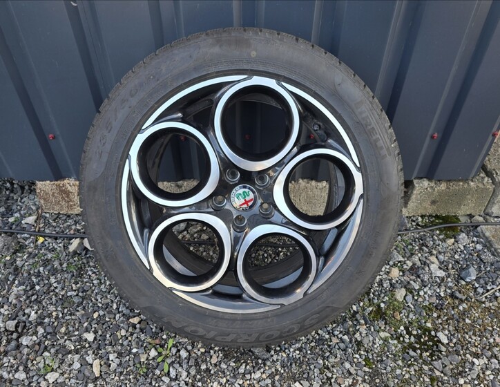 Alfa Romeo Tonale 44