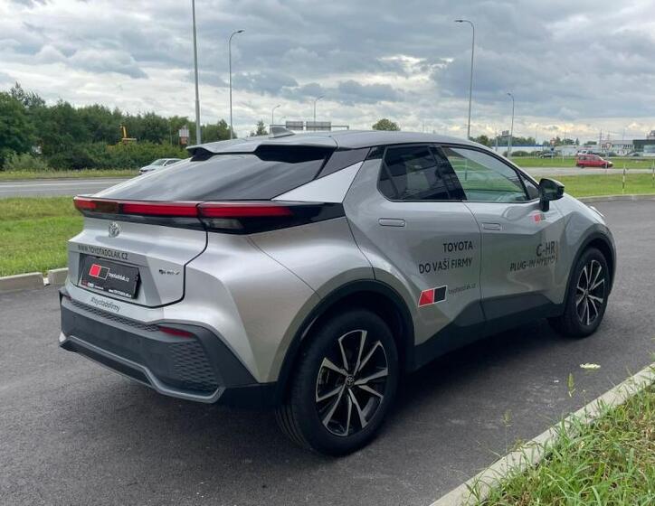 Toyota C-HR 7