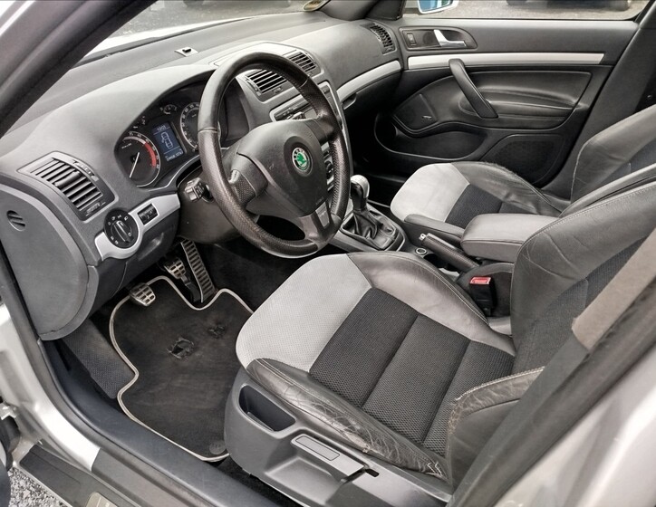 Škoda Octavia 14