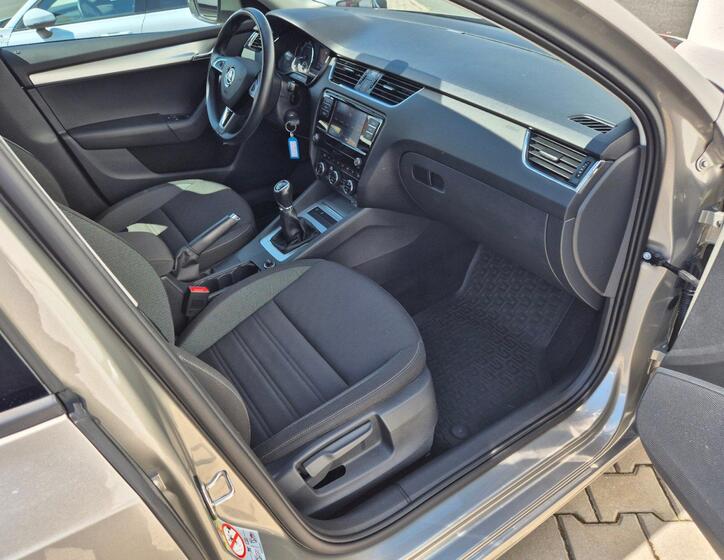 Škoda Octavia 16