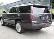 Cadillac Escalade 4