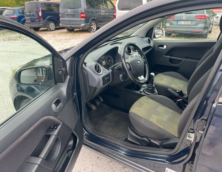 Ford Fiesta 9