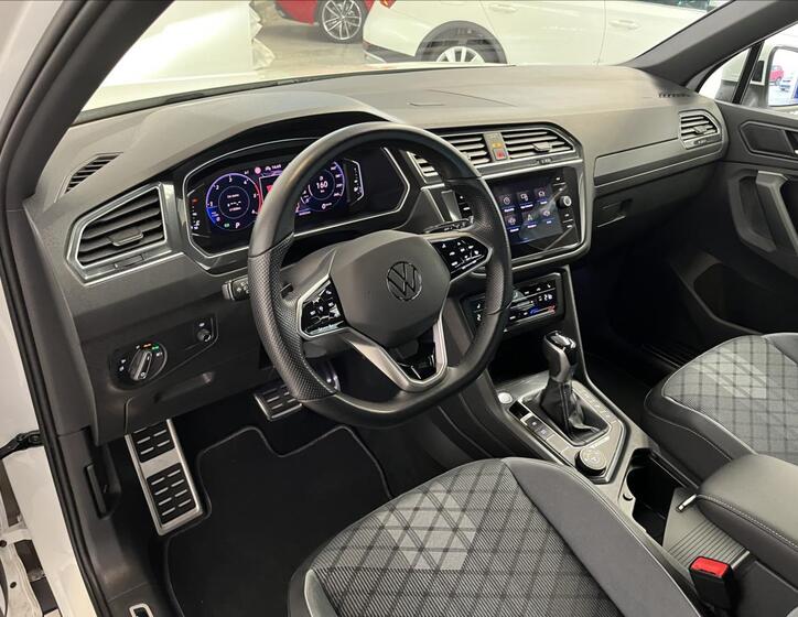 Volkswagen Tiguan 6