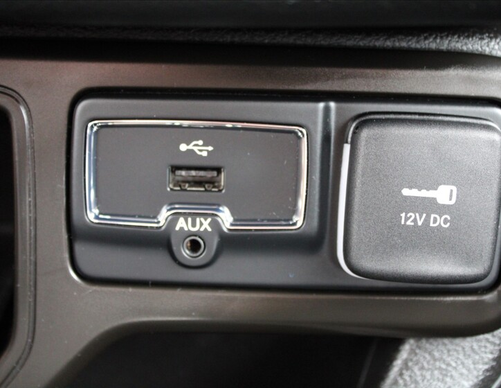Jeep Renegade 14