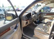 Toyota Land Cruiser 11