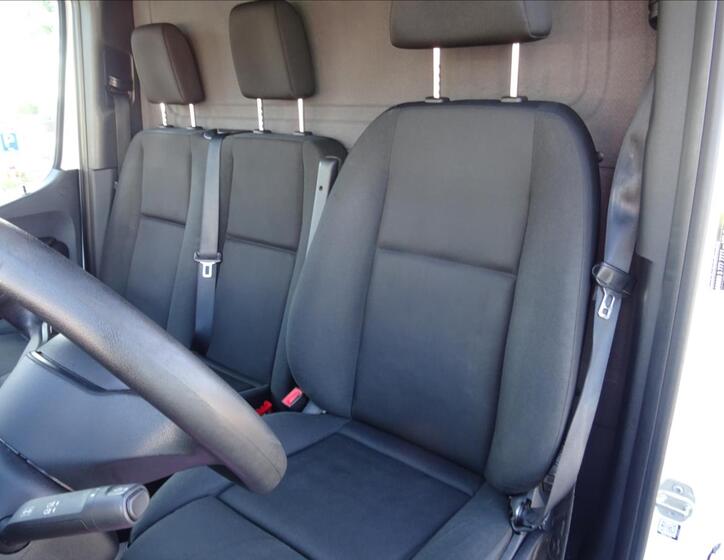 Mercedes-Benz Sprinter 10