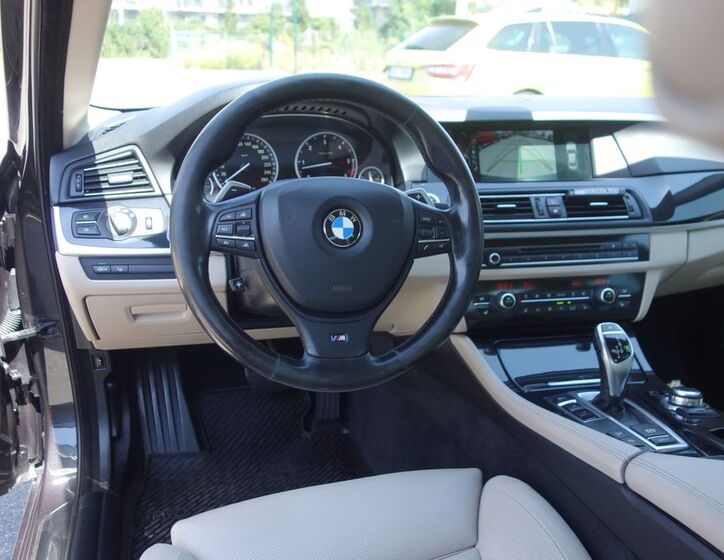 BMW Řada 5 26