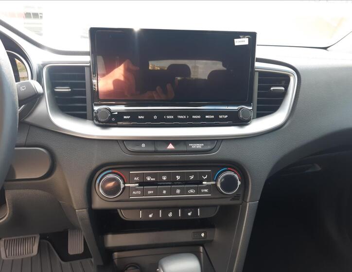 KIA Ceed 13