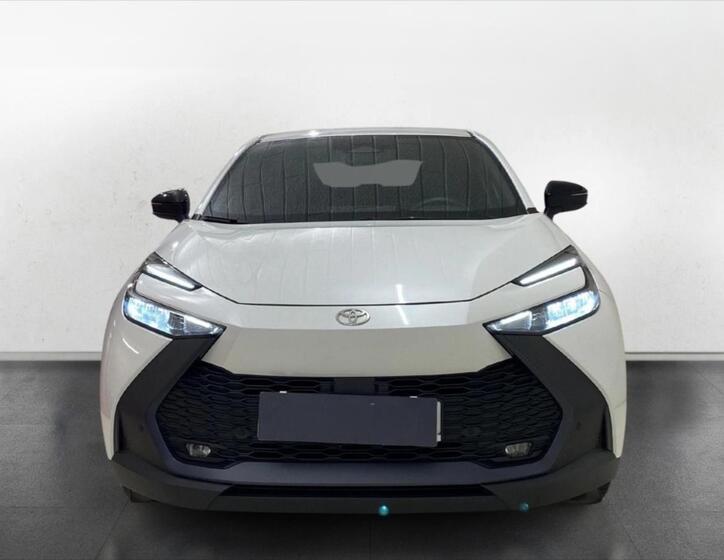Toyota C-HR 2