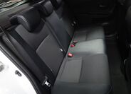Toyota Yaris 12