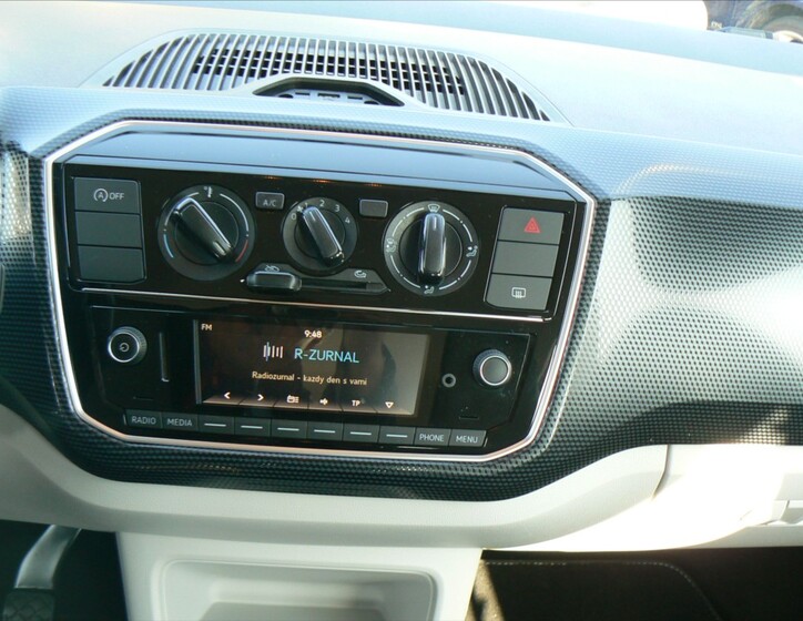 Volkswagen up! 13