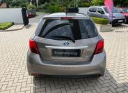 Toyota Yaris 5