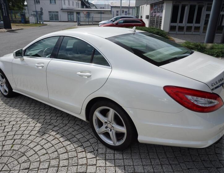 Mercedes-Benz CLS 4