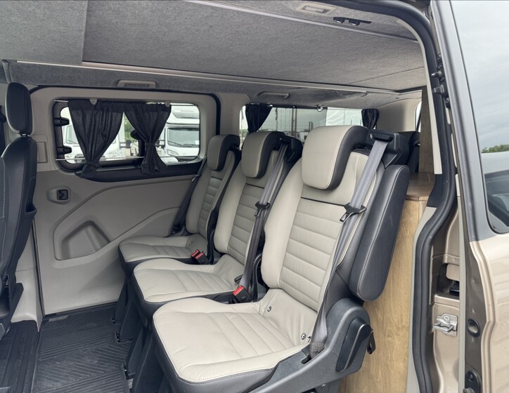 Ford Tourneo Custom 5