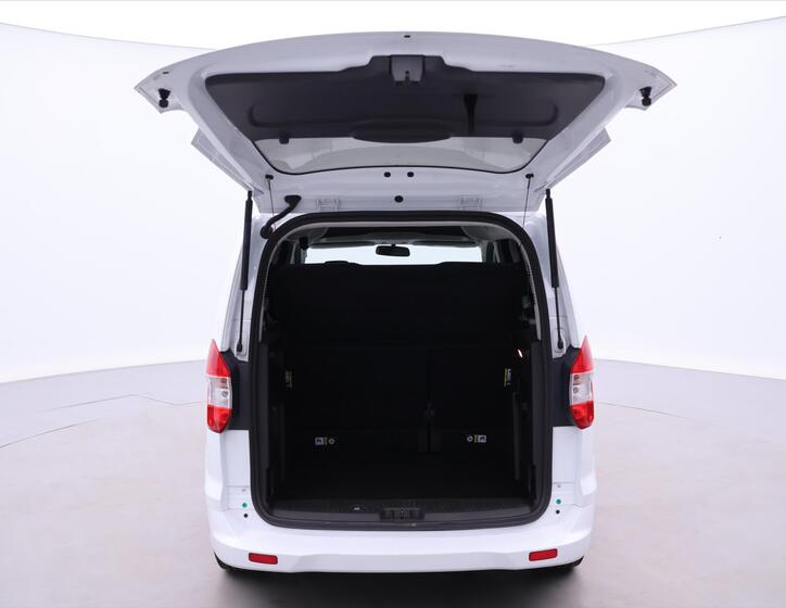 Ford Tourneo Courier 9