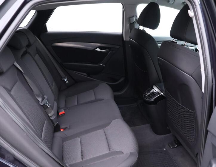 Hyundai i40 12