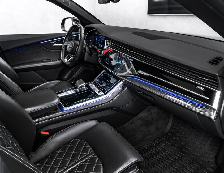 Audi SQ8 14