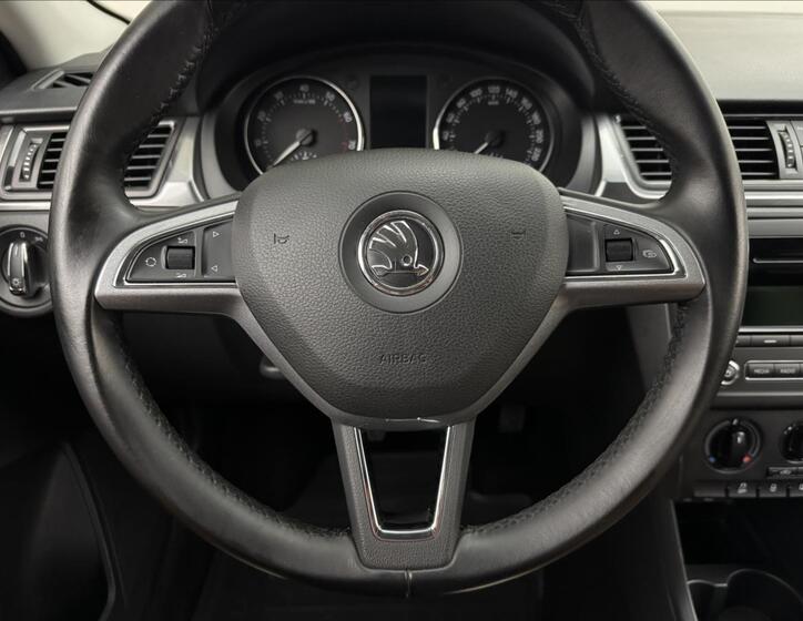 Škoda Rapid 9