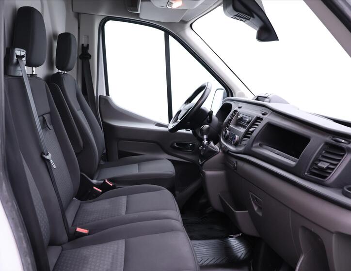 Ford Transit 11
