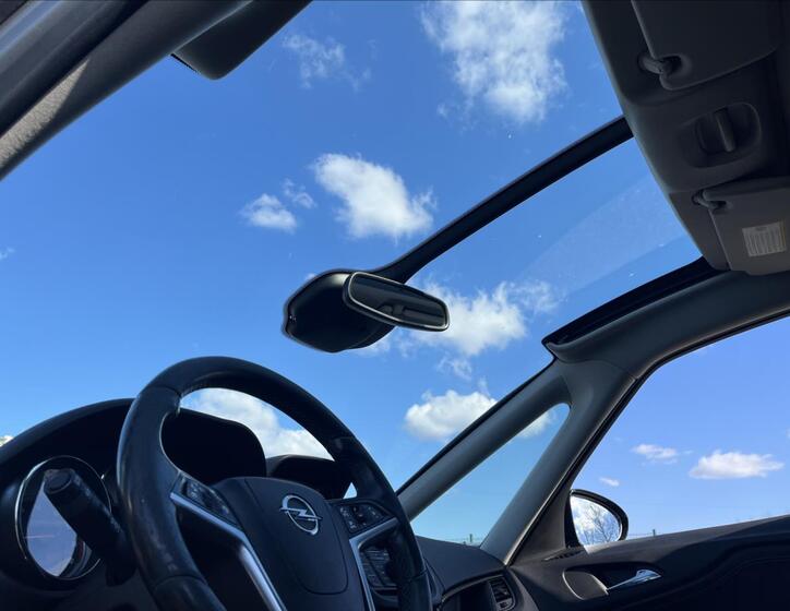 Opel Zafira 23