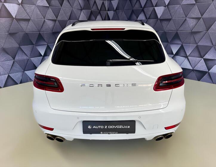 Porsche Macan 6
