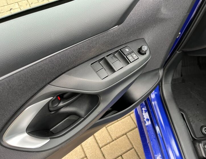 Toyota Yaris 13