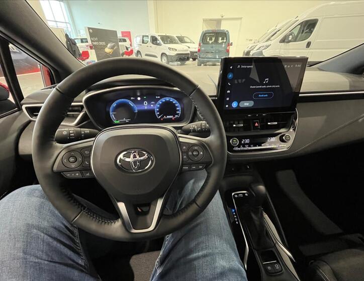 Toyota Corolla 16