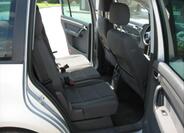 Volkswagen Touran 9