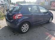 Peugeot 208 11
