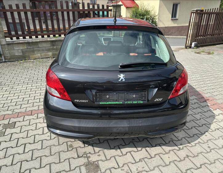 Peugeot 207 6