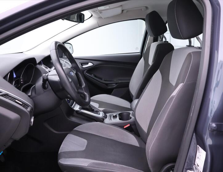 Ford Focus 12