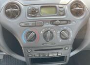 Toyota Yaris 13