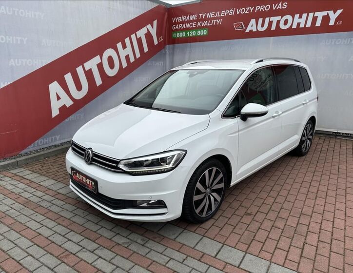Volkswagen Touran 1