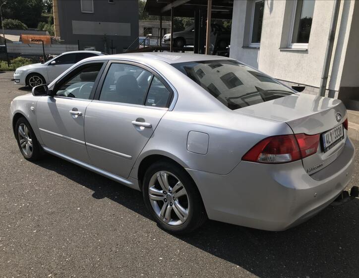 KIA Magentis 8