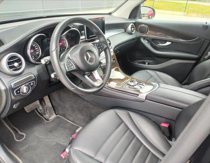 Mercedes-Benz GLC 11