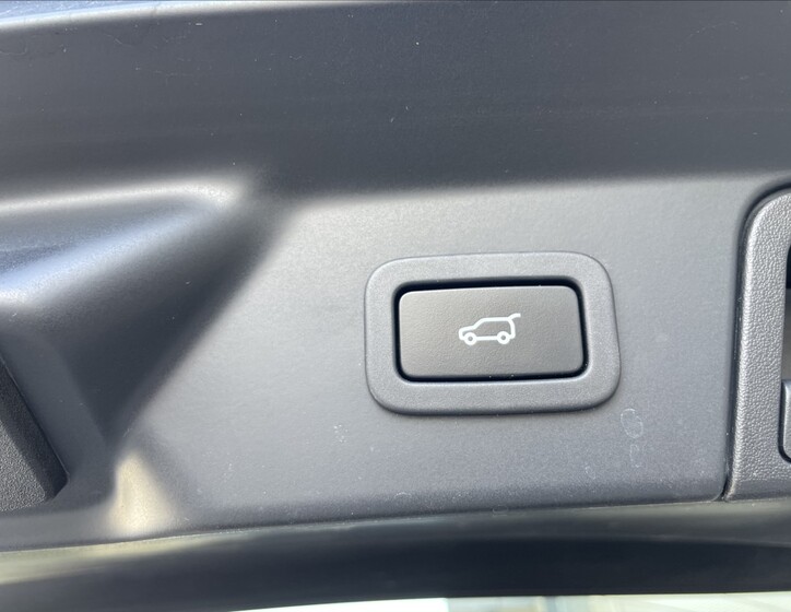 Land Rover Range Rover Velar 24