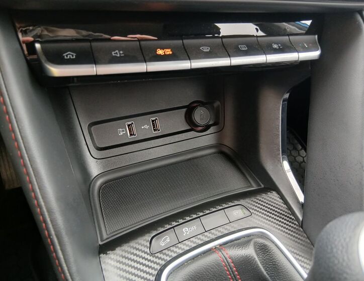 MG ZS 24