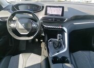 Peugeot 5008 9
