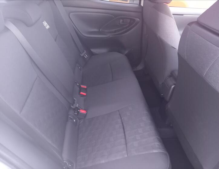 Toyota Yaris 10