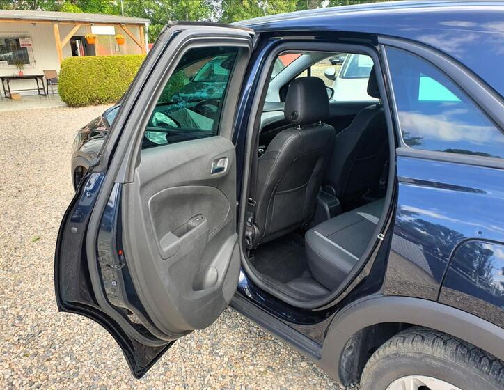 Opel Crossland X 12