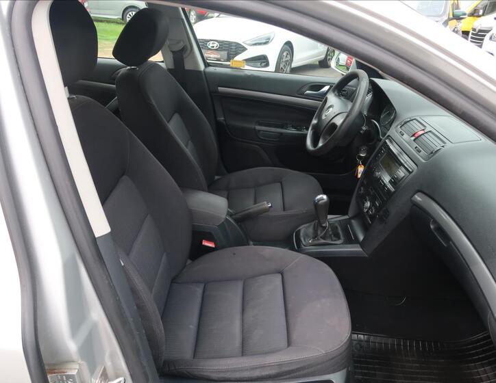 Škoda Octavia 13