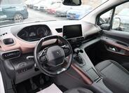 Peugeot Rifter 9