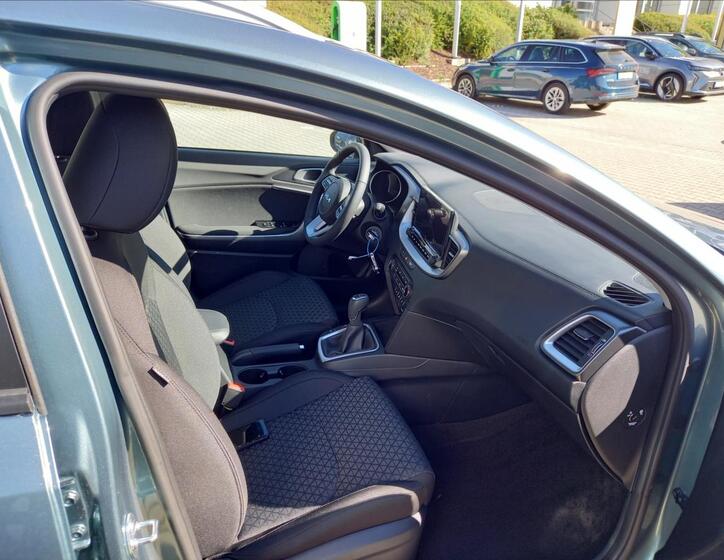 KIA Ceed 9