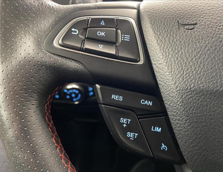 Ford EcoSport 16