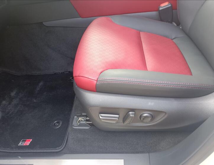 Toyota Land Cruiser 24